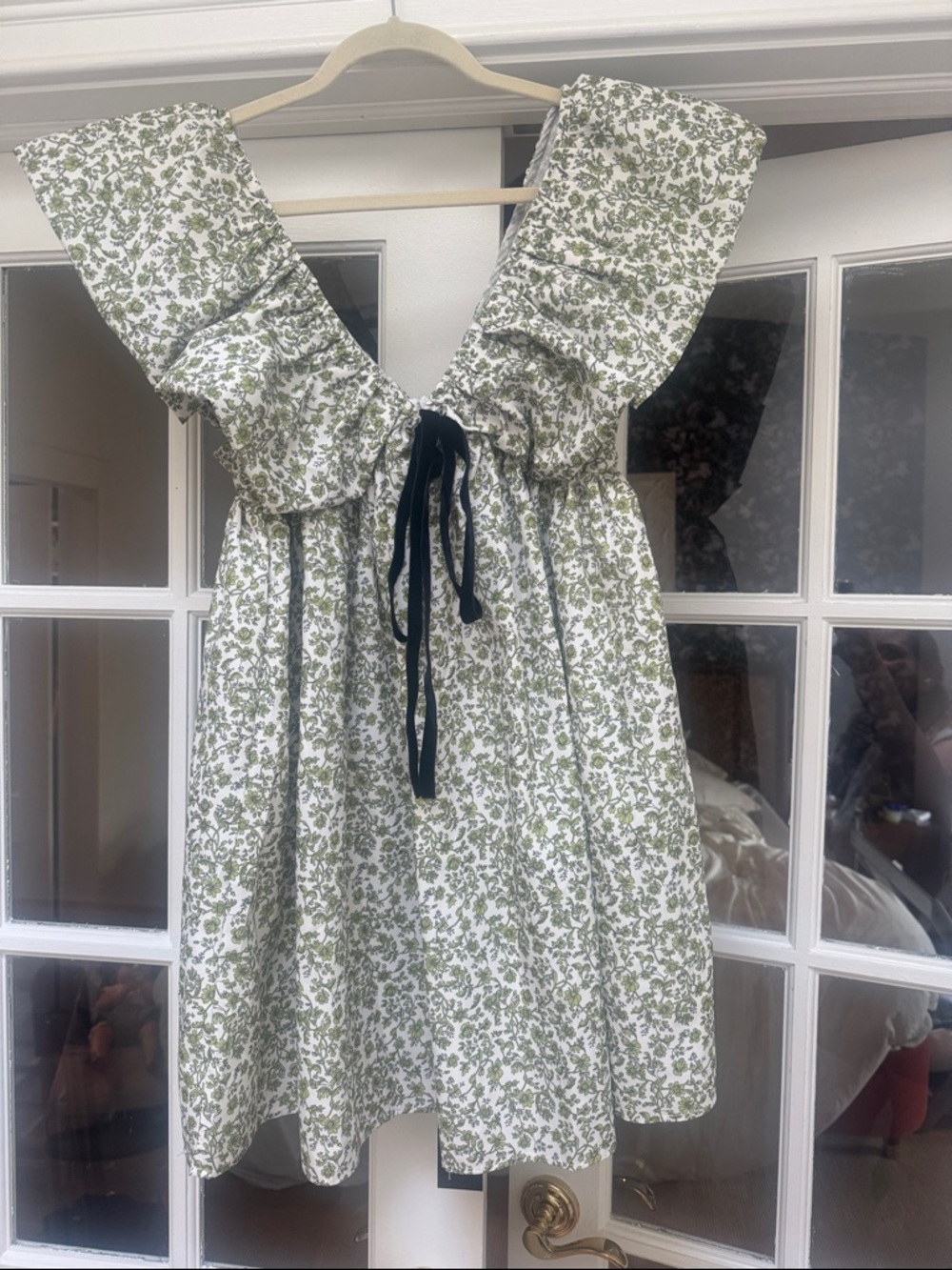 NWT: Green floral babydoll mini dress with bow / small
